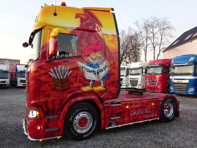 Scania S580 V8 Show Truck