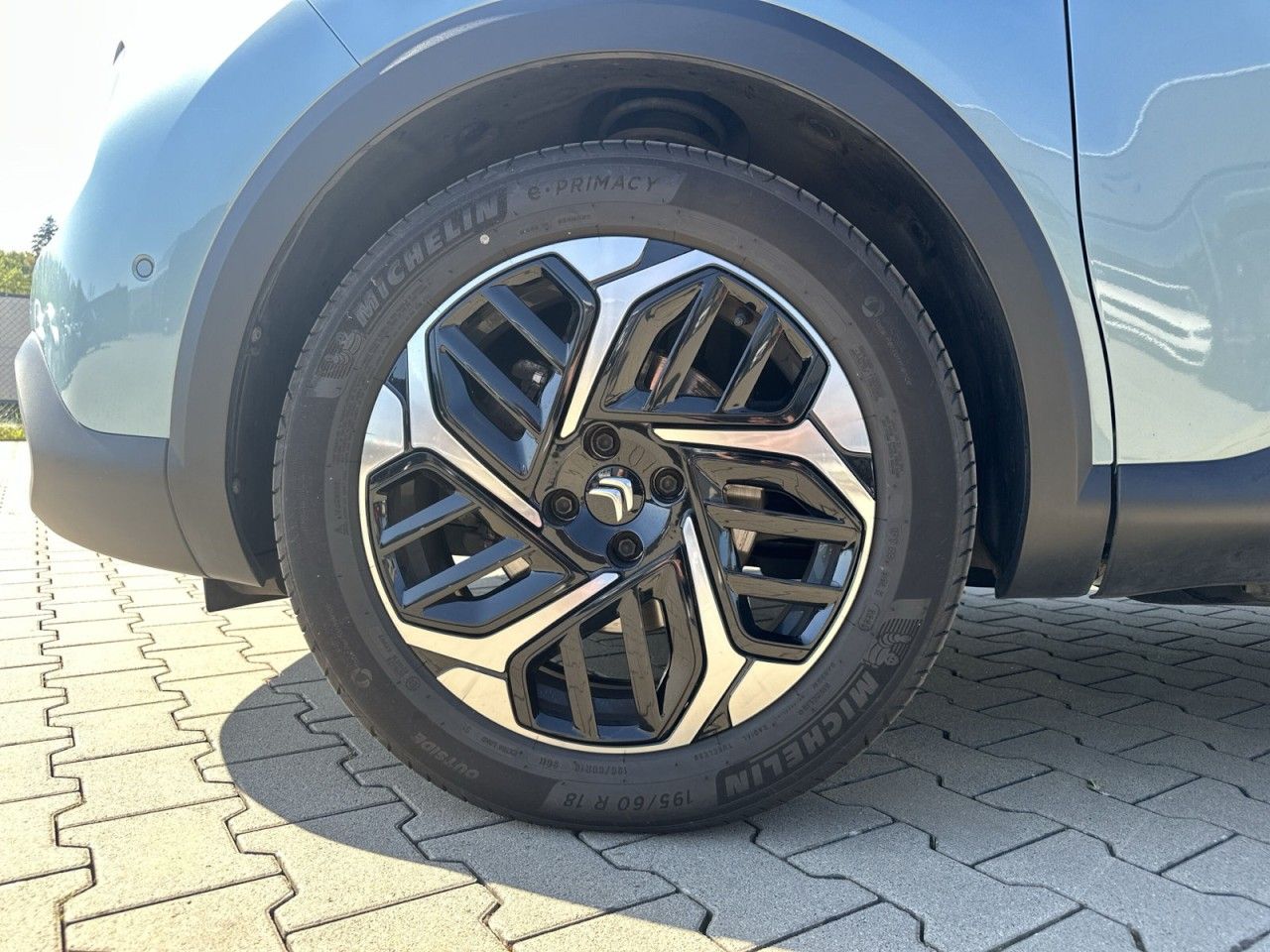 Fahrzeugabbildung Citroën C4 PureTech 130 S&S SHINE