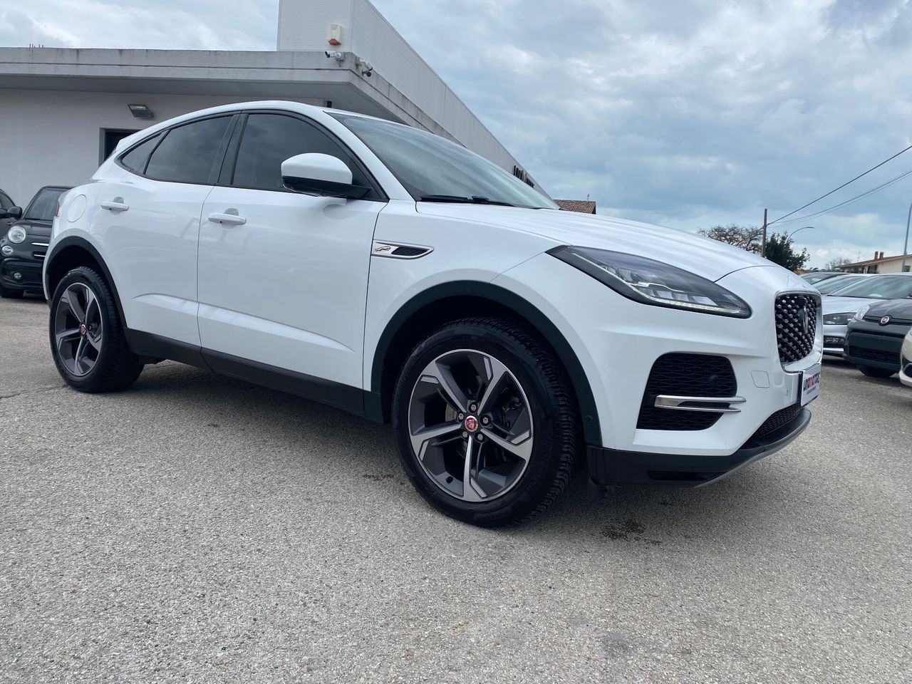 JAGUAR E-Pace