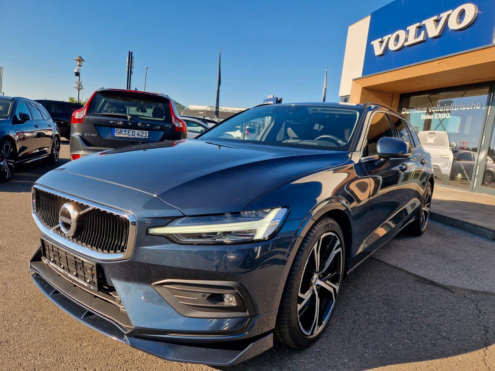 Volvo V60 Momentum Pro