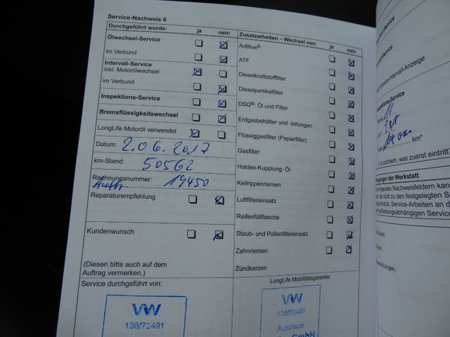 Fahrzeugabbildung Volkswagen Tiguan Sport Style 4Motion/Xenon/SitzH/PDC/Leder