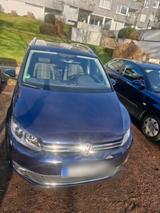 Volkswagen Turan 1,4 7 Sitzer - Volkswagen Touran mit Benzin-Antrieb: Limousine, Automatik
