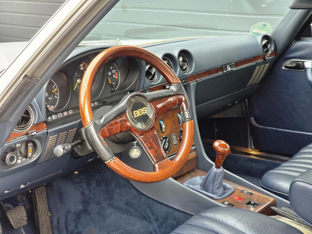 Mercedes-Benz SL 300