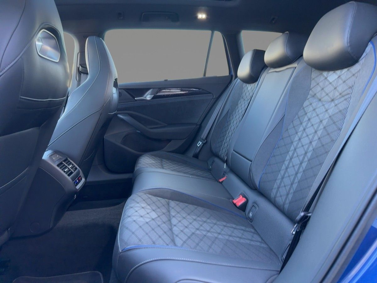 Volkswagen Passat Variant - Bild 10