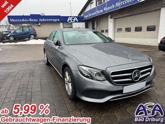Mercedes-Benz E 200+Distronic+Standheizung+AHK+8xAluräder+Kame