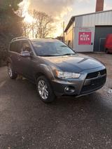 Mitsubishi Outlander 2.2 DI-D Automatik - Mitsubishi 7-Sitzer