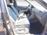 Volkswagen Tiguan Allspace 2.0 TDI 4Motion DSG R-Line Black - : Schwarz, Spurhalteassistent, mit Klimaautomatik