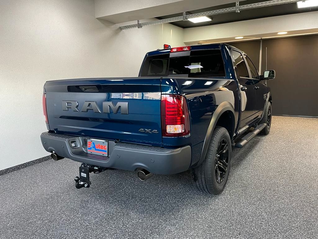 Fahrzeugabbildung Dodge WARLOCK CLASSIC CREW CAB HEMI 4x4 SOFORT!!