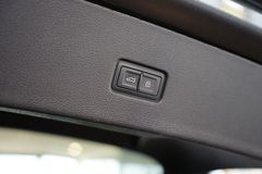 AUDI Q8 50 TDI S line | S-Sportsitze | Pano | B&O AUDI Q8 50 TDI S line | S-Sportsitze | Pano | B&O