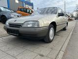 Opel Omega 2,0 Automatik Oldtimer/Wie Neu-JW-Zustand - Opel Omega Gebrauchtwagen in München