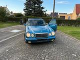 Mercedes-Benz Mercedes Benz E240 W210 - Mercedes-Benz E-Klasse: W210