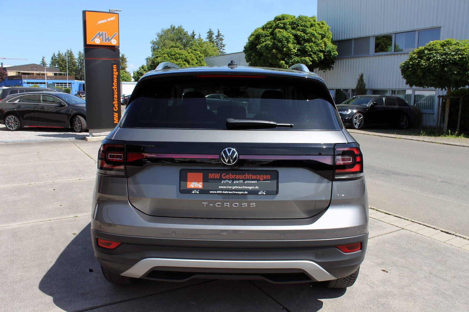 Fahrzeugabbildung Volkswagen T-Cross 1.0 TSI DSG Style ACC NAVI KAM PDC AHK