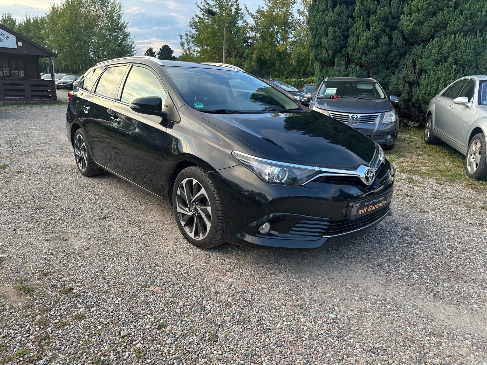 Toyota Auris Touring Sports Design Edition