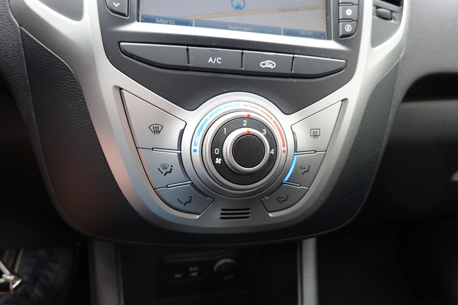 Fahrzeugabbildung Hyundai ix20 1.4 blue YES! Plus