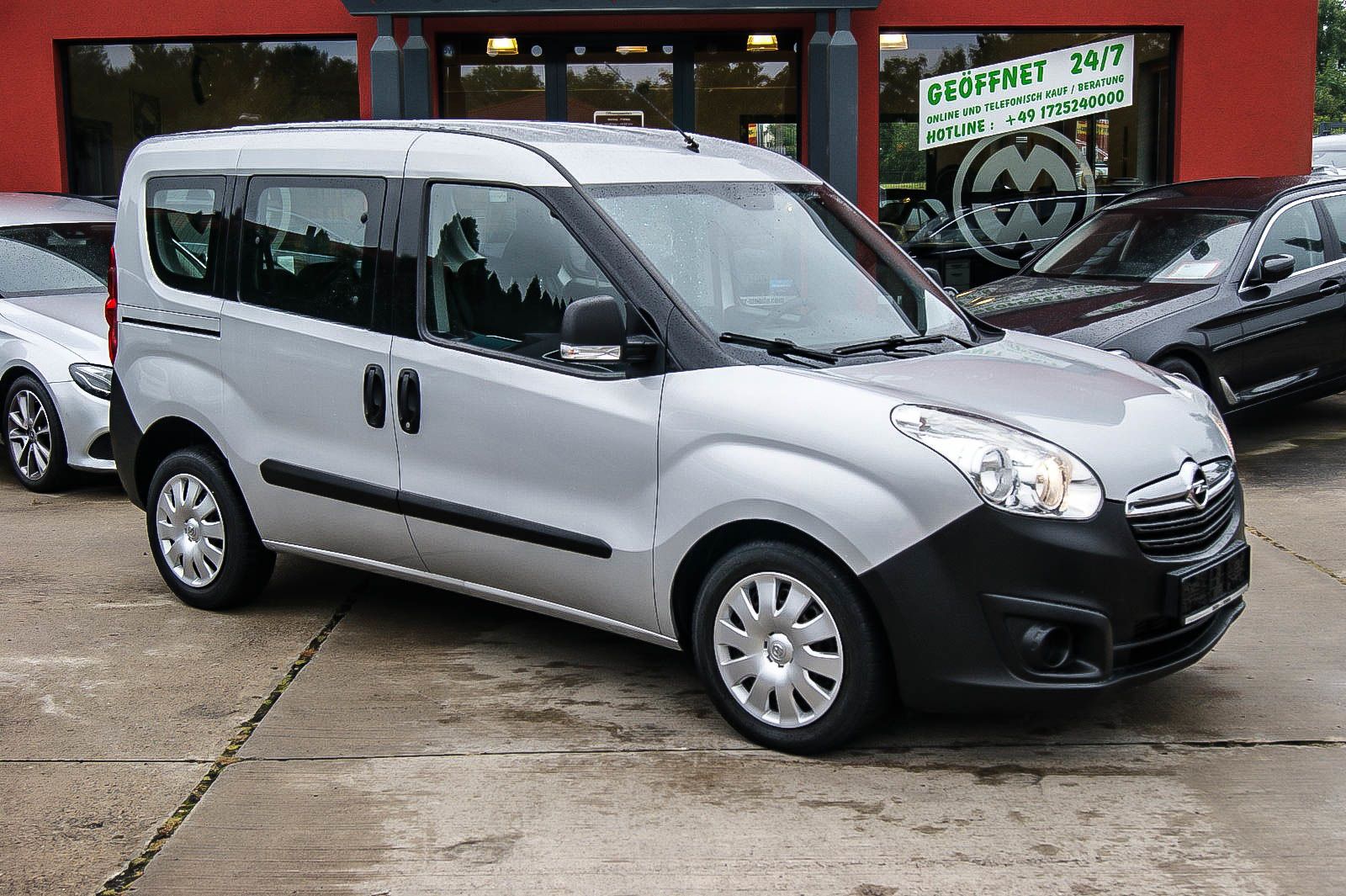 Fahrzeugabbildung Opel Combo D Selection L1H1 5-SITZE SCHIEBETÜREN 1.HD