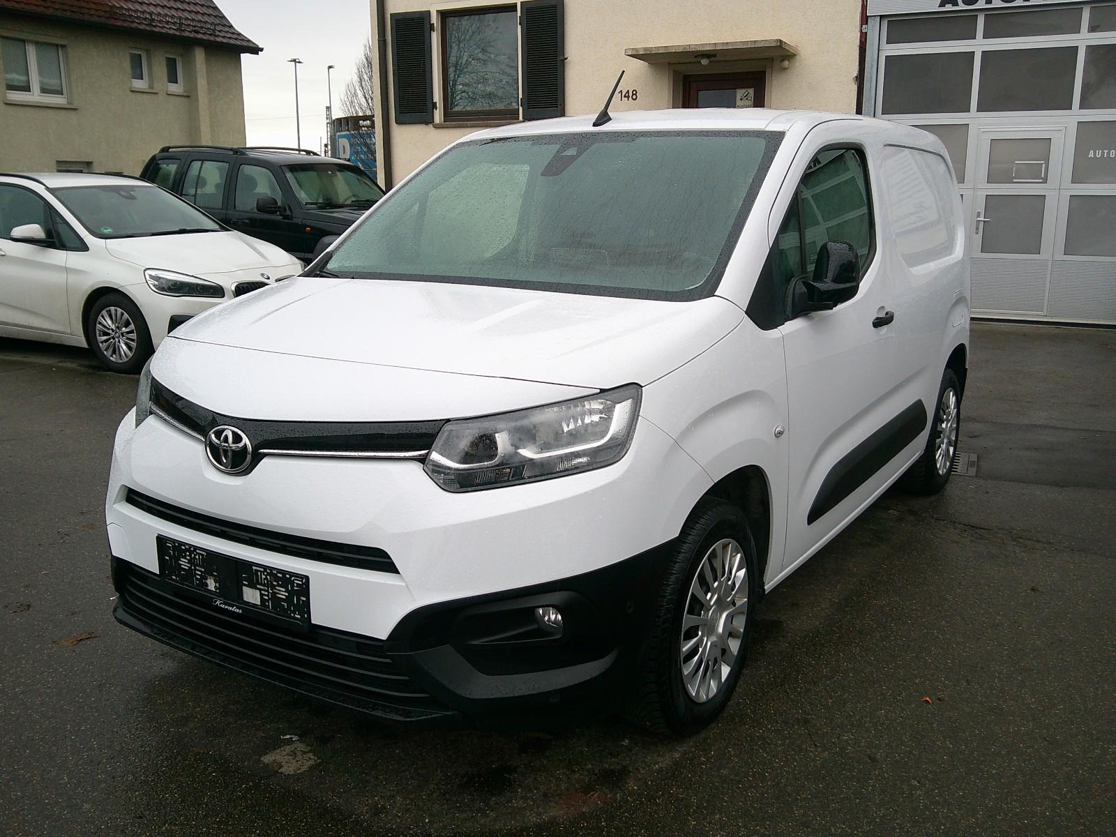 Toyota Proace City L1 Meister 15J.Garantie Navi