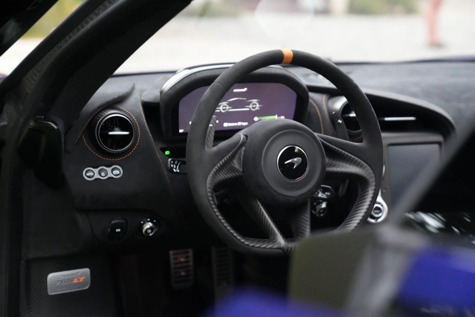 McLaren 765LT  One of One MSO Clubsport Garantie 1 Hand