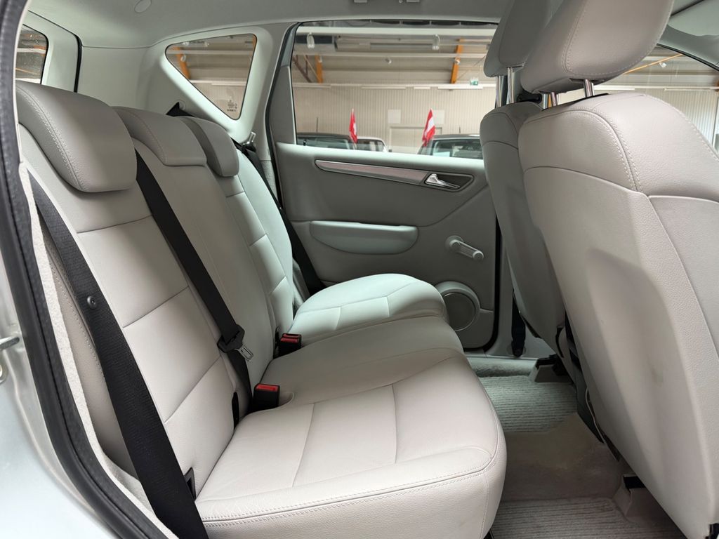 MERCEDES-BENZ A 200 CDI Avantgarde|Automatik|PDC|SHZ|Klima MERCEDES-BENZ A 200 CDI Avantgarde|Automatik|PDC|SHZ|Klima