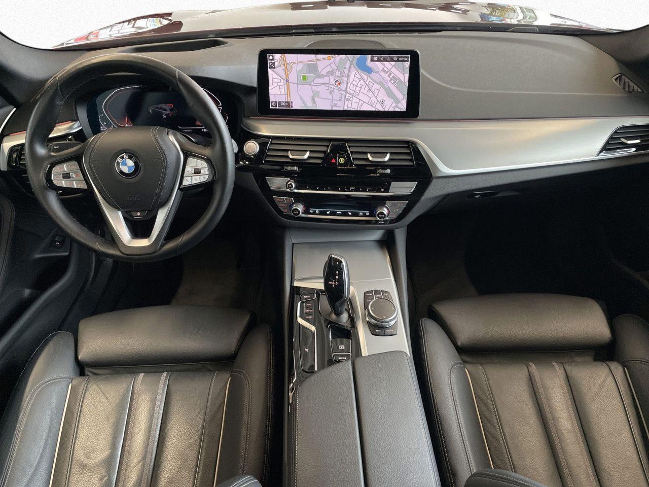 BMW 530d xDr Touring Pano AHK Laser StdHz St&Go HUD