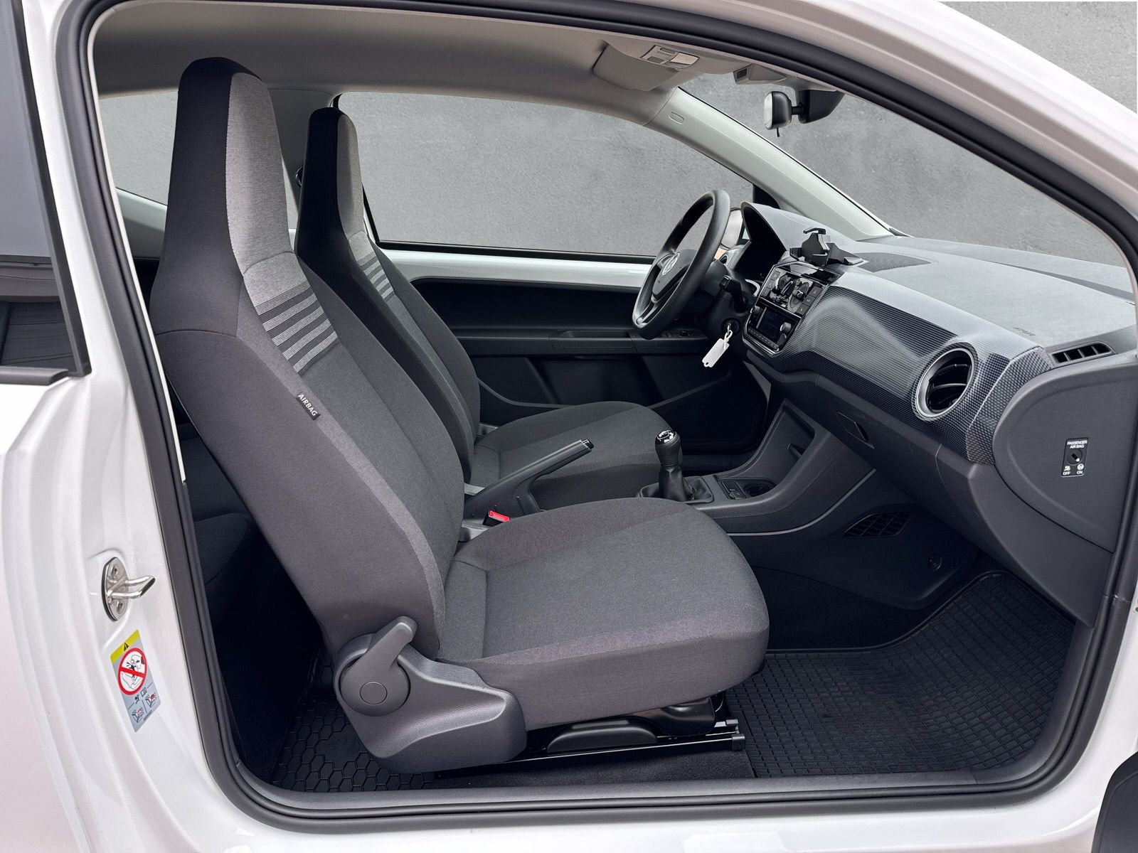 Fahrzeugabbildung Volkswagen up! 1.0 move SHZ RFK