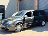 Lancia Voyager Platinum/7Sitz/DVD/SHZ/LenkHz/CAM/ElTür/ - scheckheftgepflegte Lancia Gebrauchtwagen