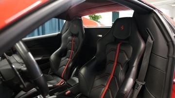 صورة 10 لـ 2016 Ferrari 488 SPIDER