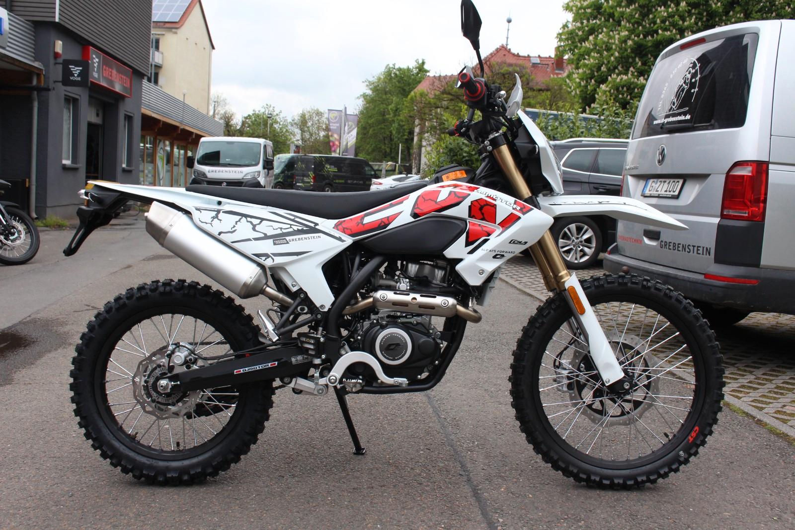 QJ Motor COV 125 X Enduro frisch eingetrudelt
