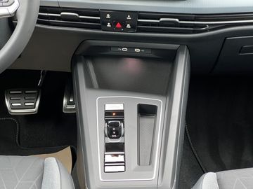 Volkswagen Golf VIII  Energy 1.5 eTSI 1150 PS  7-Gang-DSG