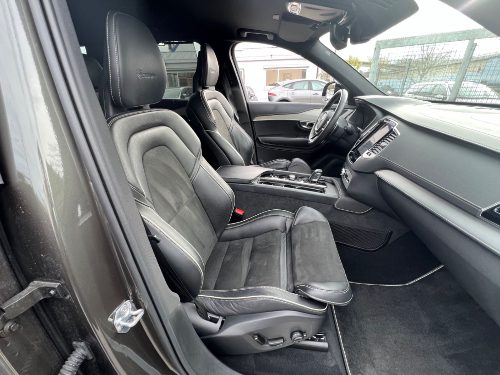 Volvo XC90 B5 AWD R-Design LED VIRTUAL AHK 20Z KAMERA foto 10