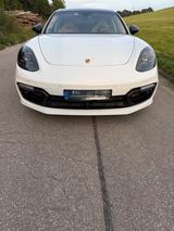 Porsche Panamera Turbo S E-Hybrid Sport Turismo 10.27App - Porsche Panamera Turbo mit Hybrid-Antrieb (Benzin/Elektro)