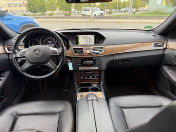Mercedes E 300 - 7
