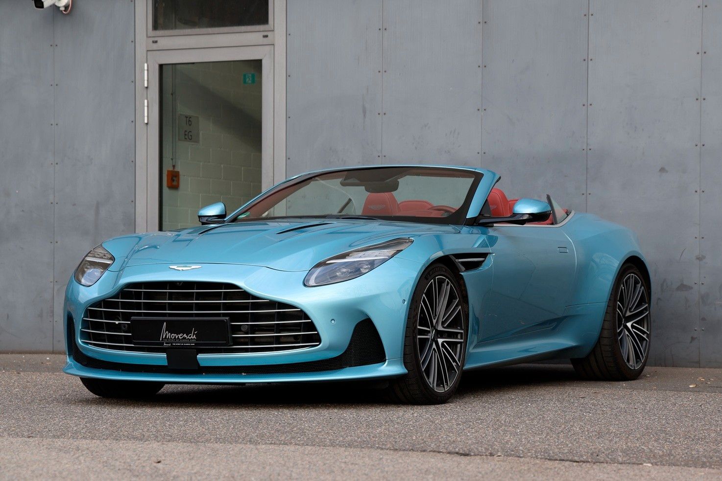 Aston Martin DB12 Volante 1. Hand foto 11