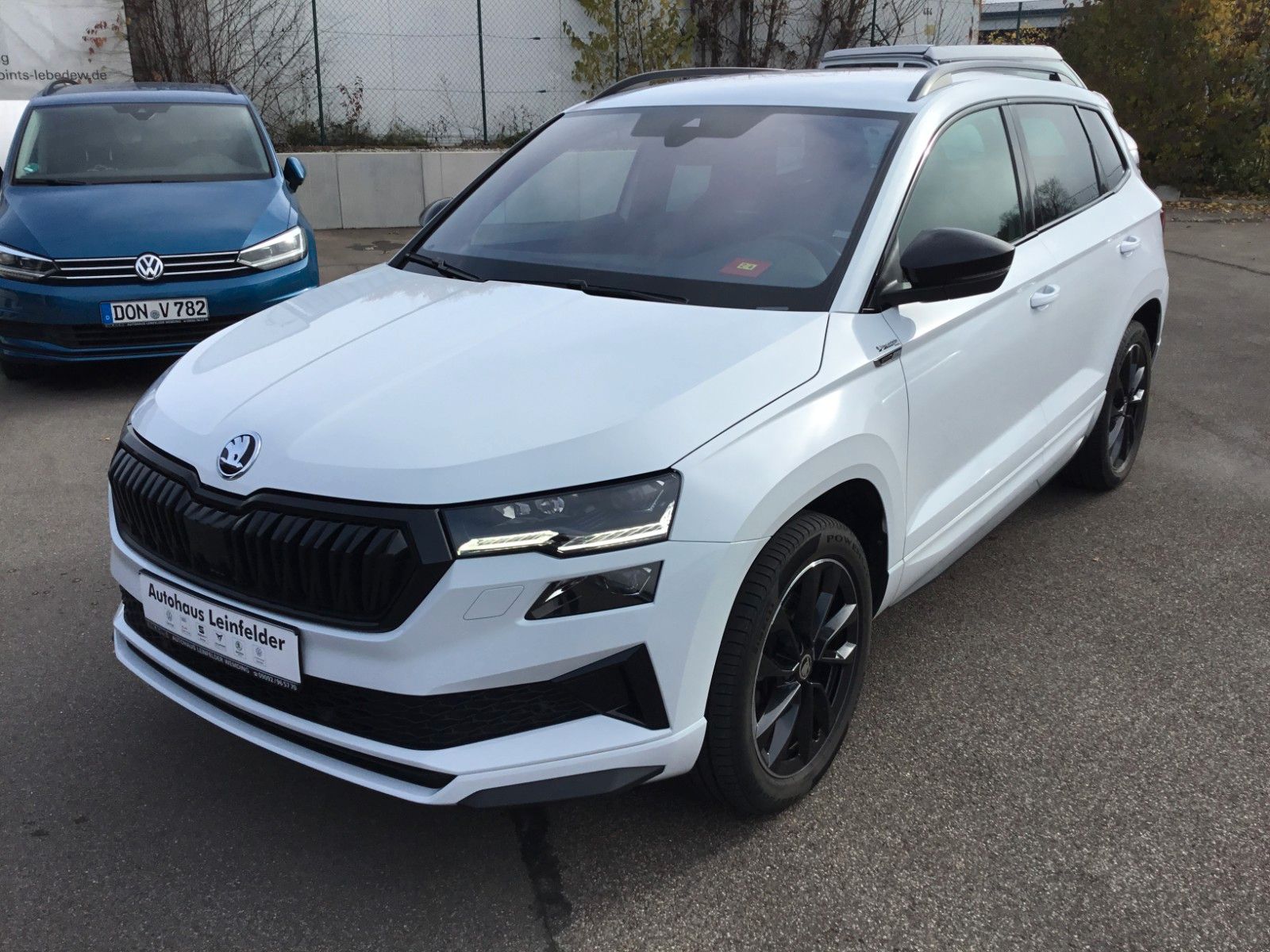 Fahrzeugabbildung SKODA Karoq 2.0l TDI DSG 4x4 SPORTLINE+AHK+18"+Kamera