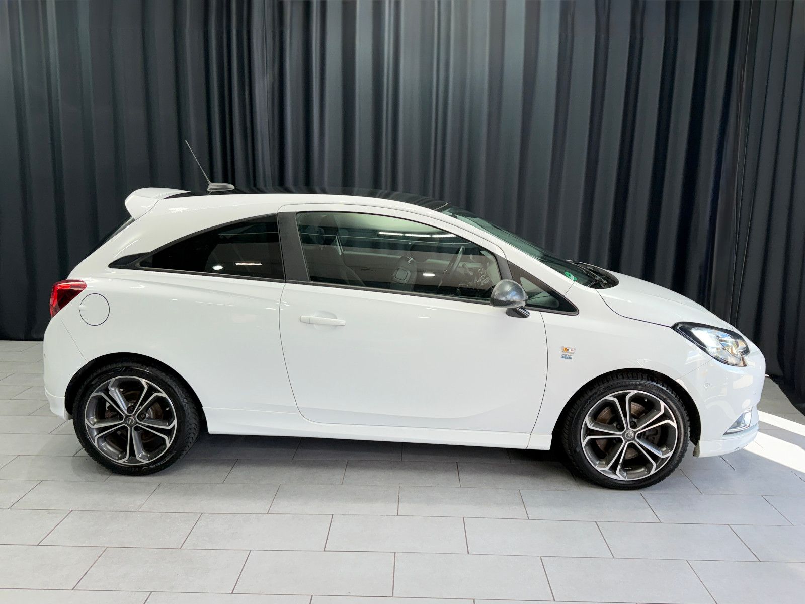 Fahrzeugabbildung Opel Corsa E Color Edition ecoFlex |KLIMA|NAVI|PDC
