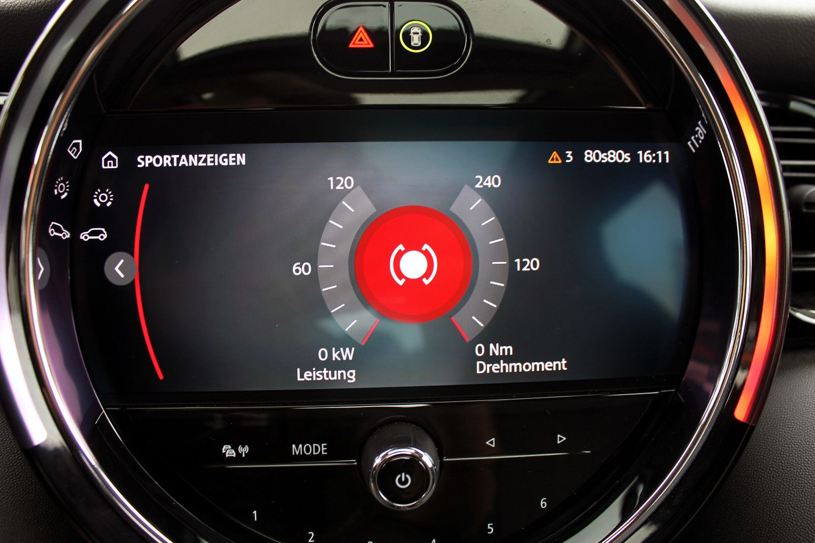 Fahrzeugabbildung MINI Cooper Classic-Trim 5-trg. LED PANO HUD CarPlay