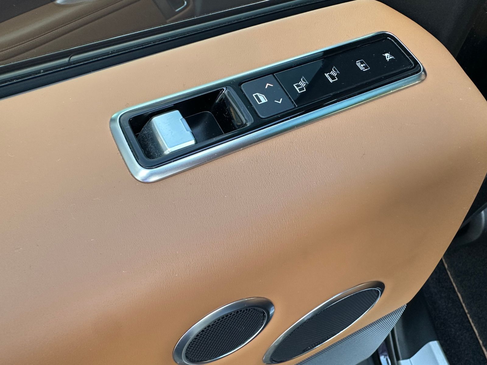 Fahrzeugabbildung Land Rover RANGE ROVER AUTOBIOGRAPHY*VOLLAUS.+1.HAND*