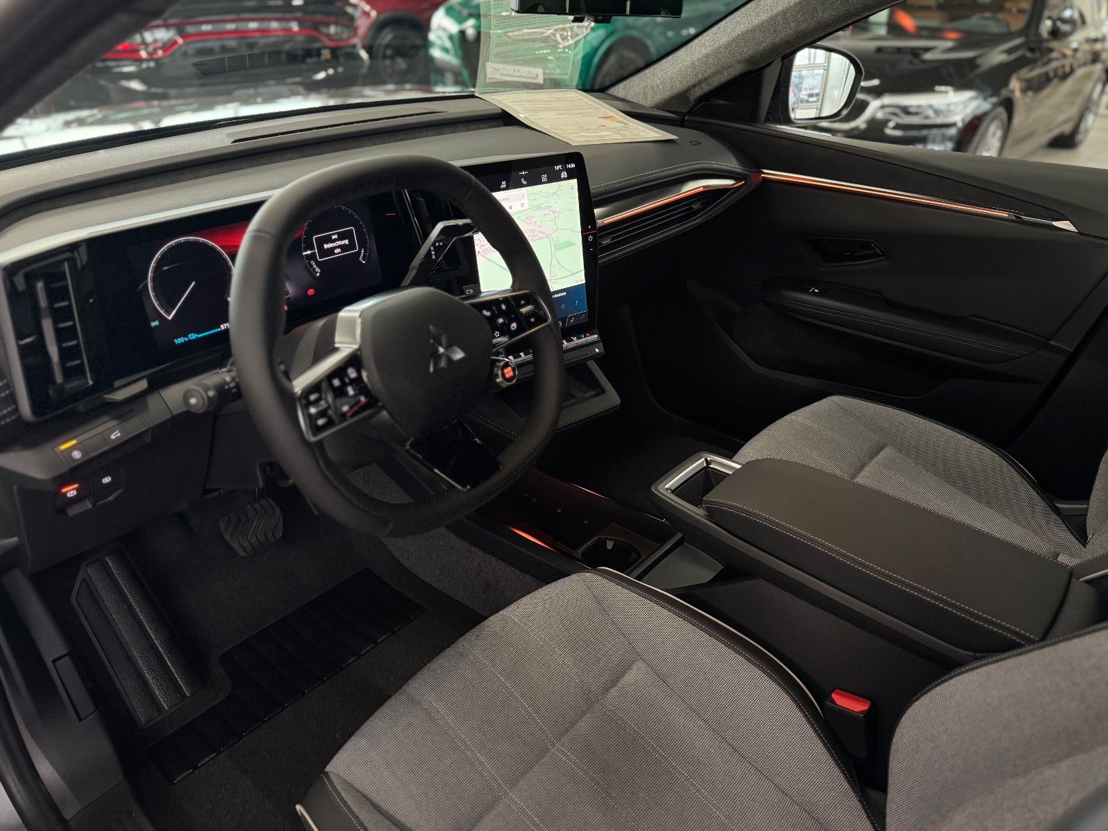 Fahrzeugabbildung Mitsubishi Eclipse Cross EV Diamant TOP 87 kWh 22KW