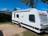 Dethleffs Camper 560 FMK mit E&P Hydraulik Hubstützen