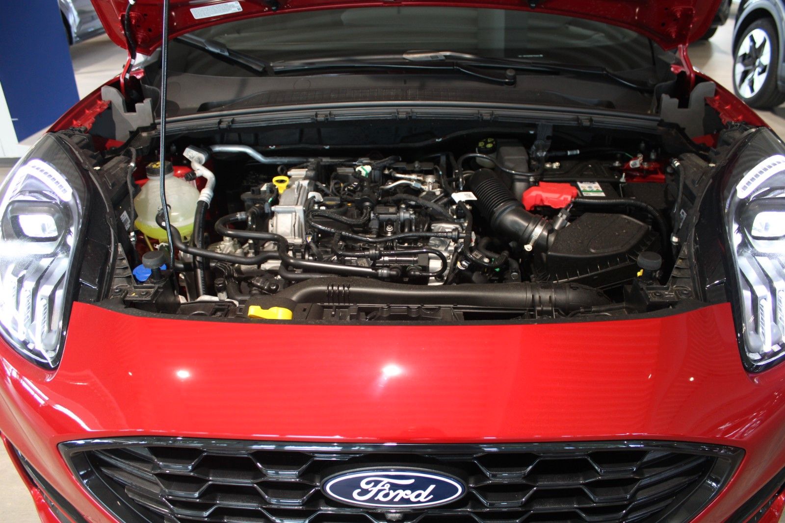 Fahrzeugabbildung Ford Puma 1,0 EcoBoost Hybrid ST-Line X Automatik LED