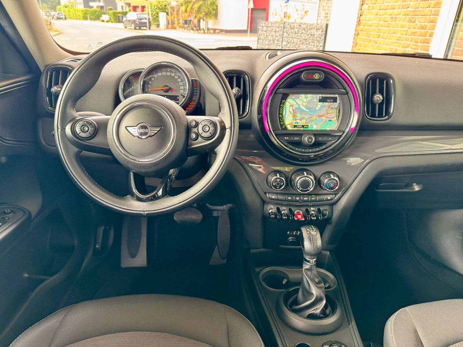 Fahrzeugabbildung MINI Cooper Countryman Autom. Navi/Panorama/1.Hand