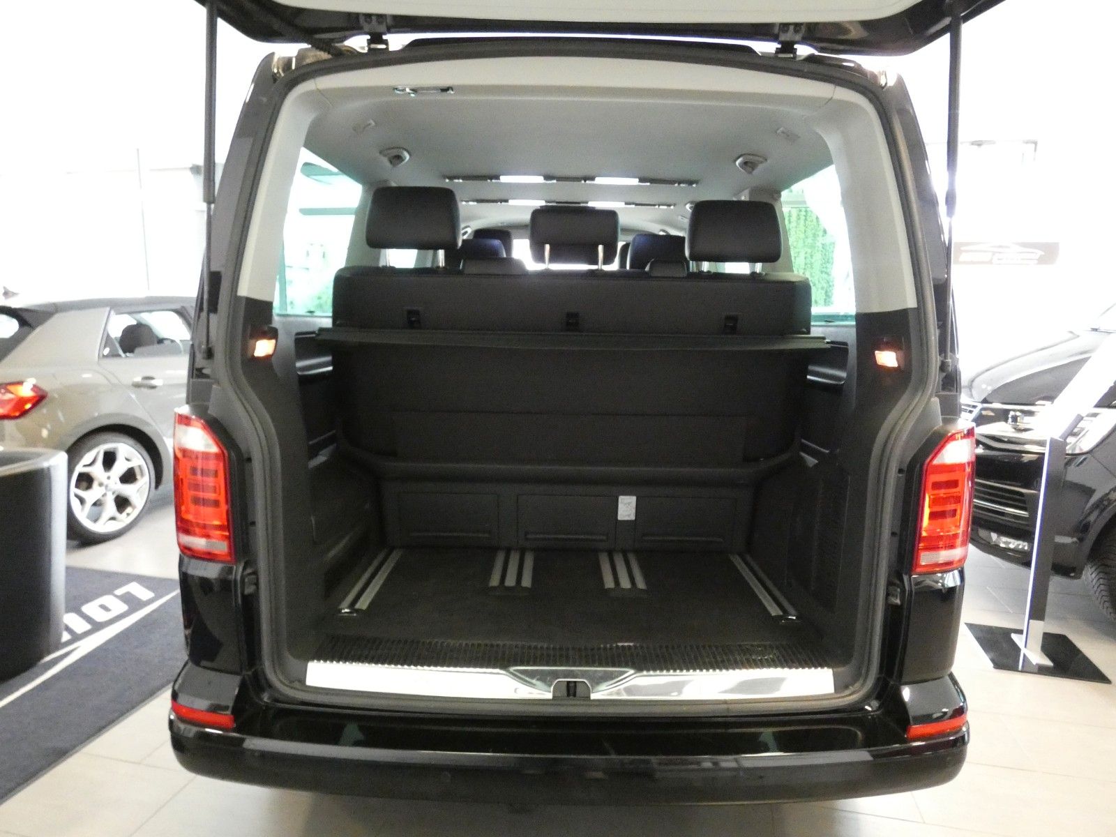 Volkswagen T6 Multivan 4Motion Highline 7-Stzr Autom. Kamer foto 17