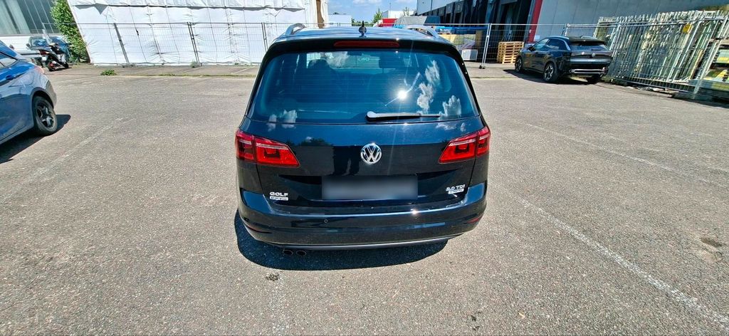 Image of Volkswagen Golf Sportsvan