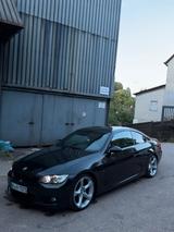 BMW 320i M-paket ab Werk e92 - BMW 320 aus 2009: Coupe