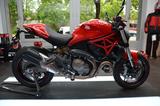 Ducati Monster 821 Stripe - Ducati Motorräder in München