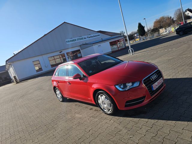 Audi A3 Sportback attraction *12MONATE GARANTIR*