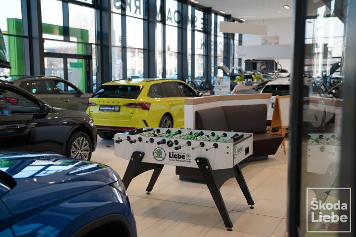 showroom-image-bottom