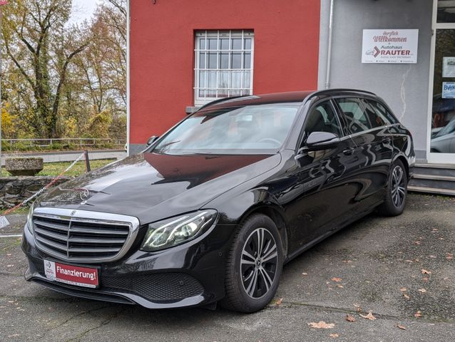 Mercedes-Benz E 220 T/d 2020 Business NAVI LED *AHK KAMERA