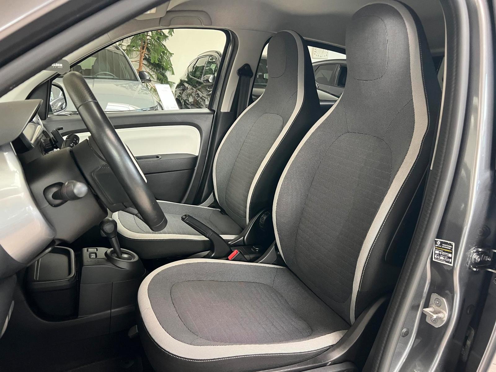 Renault Twingo AUTOMATIK|ALLWETTER|SCHECKHEFT|PARKSENSOR