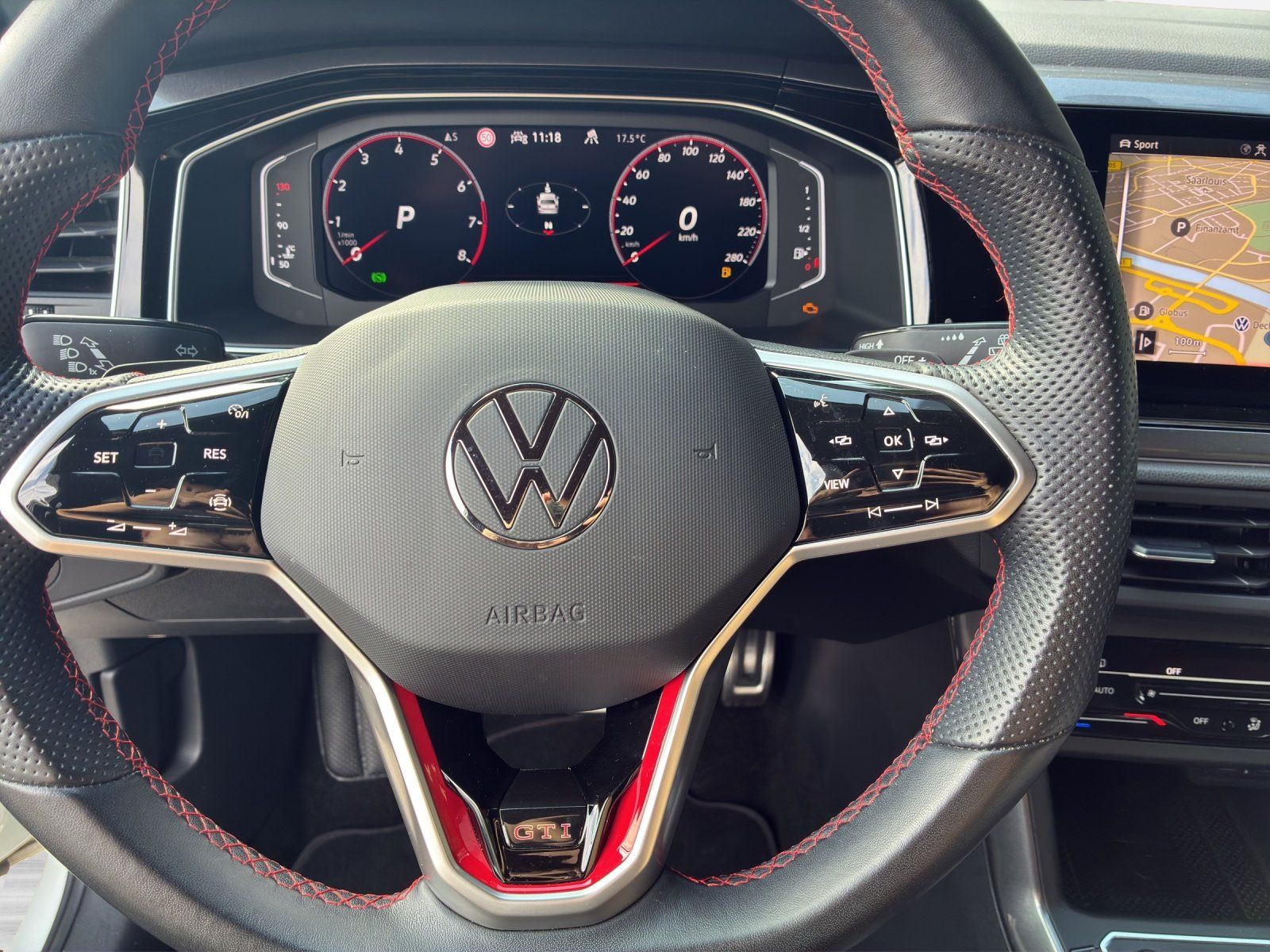 Fahrzeugabbildung Volkswagen Polo VI 2.0 TSI GTI Kamera,LED,Matrix,Navi,PDC