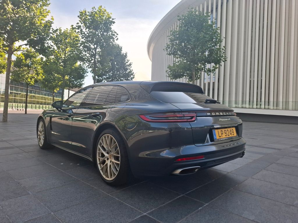Image of Porsche Panamera